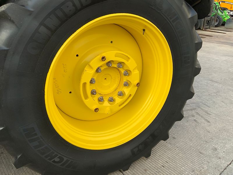 John Deere 6230R Tractor (ST24280)