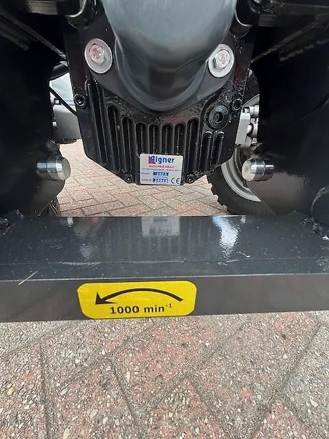 TAFE 6028H + FKH + FZW + Kreiselegge + Frontmähwerk