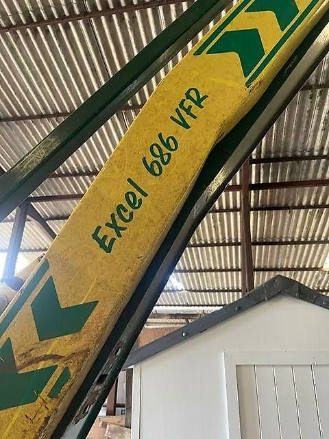 Spearhead EXCEL 686 VFR