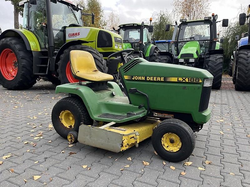 John Deere LX188