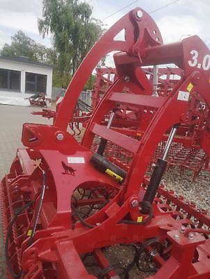 Lupus Agregat uprawowo-siewny 3m / Anbau- und Aussaatgerät 3m / Cultivating and sowing unit 3m