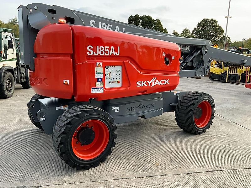 Skyjack SJ85AJ Telescopic Boom Lift (ST24683)