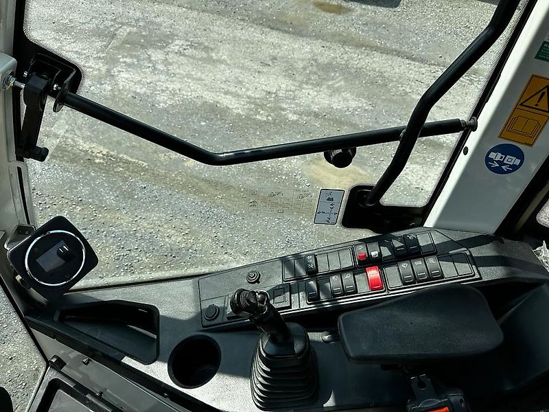 Liebherr L 504 inkl Schaufel und Gabel Nettopreis 40980