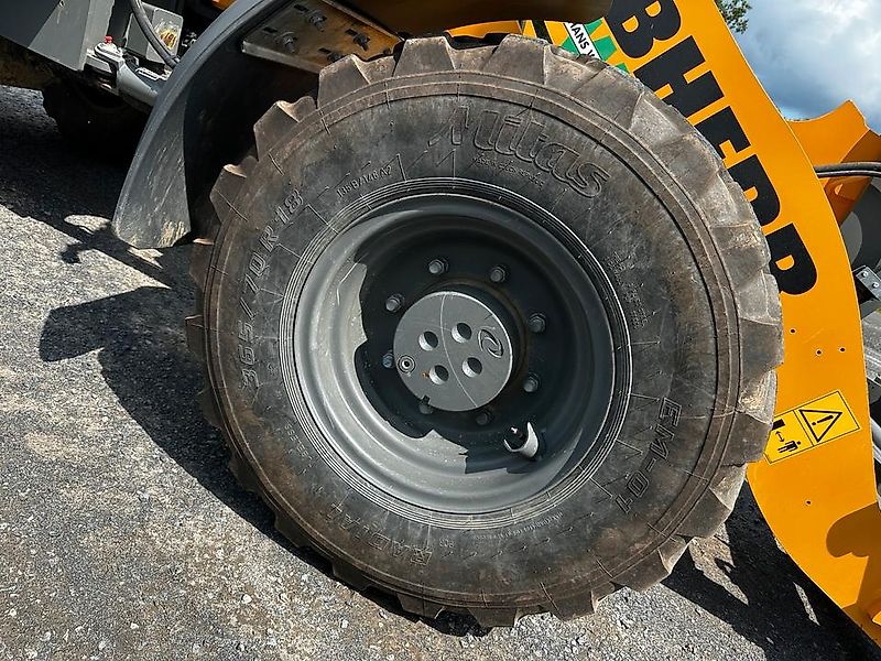 Liebherr L 504 inkl Schaufel und Gabel Nettopreis 40980