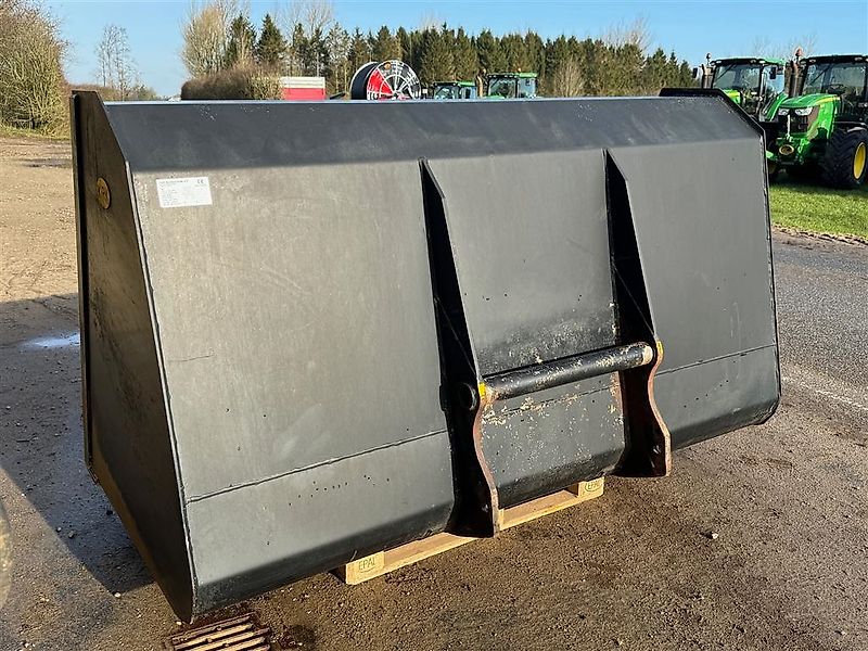 Manitou 3,0 M3 volumenskov KIRK