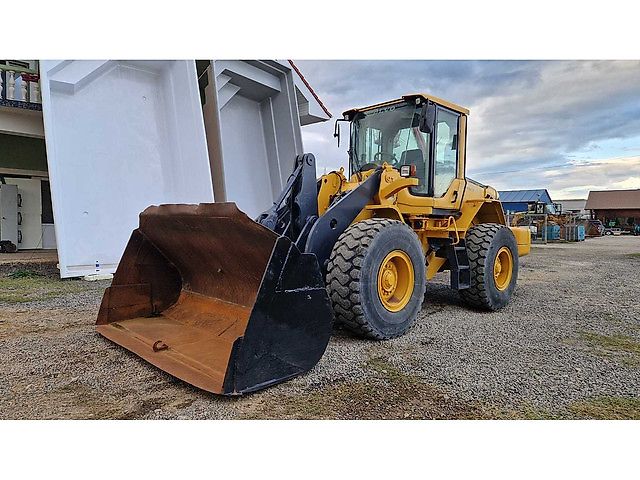 Volvo L90F
