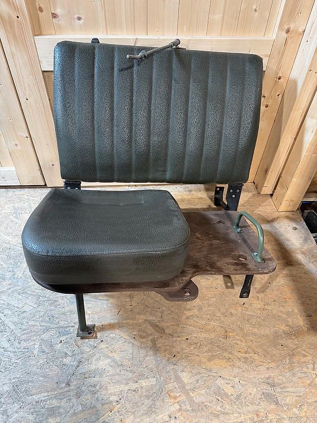 Unimog Beifahrersitzbank Gestell U1000-U2400 Sitzbank