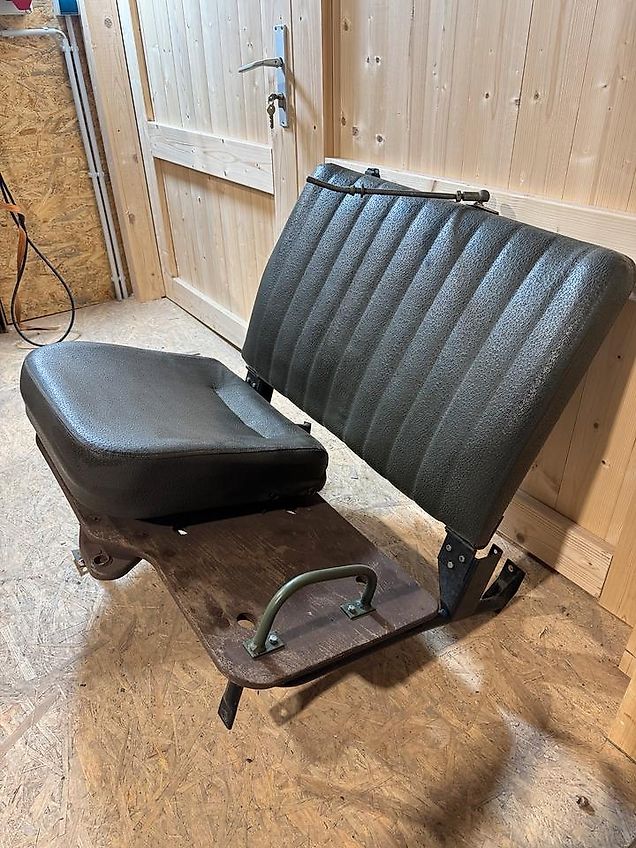 Unimog Beifahrersitzbank Gestell U1000-U2400 Sitzbank