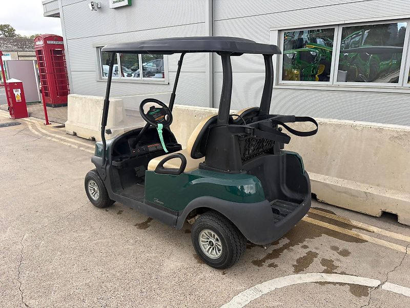 Club Car Tempo