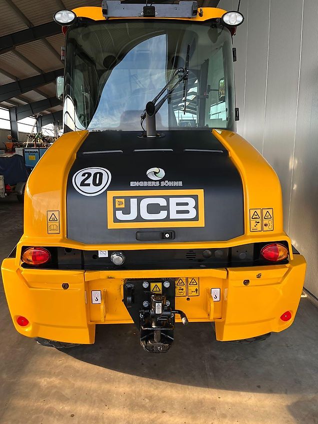 JCB 409 Agri