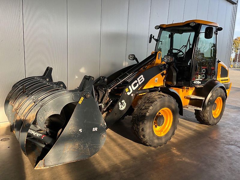 JCB 409 Agri