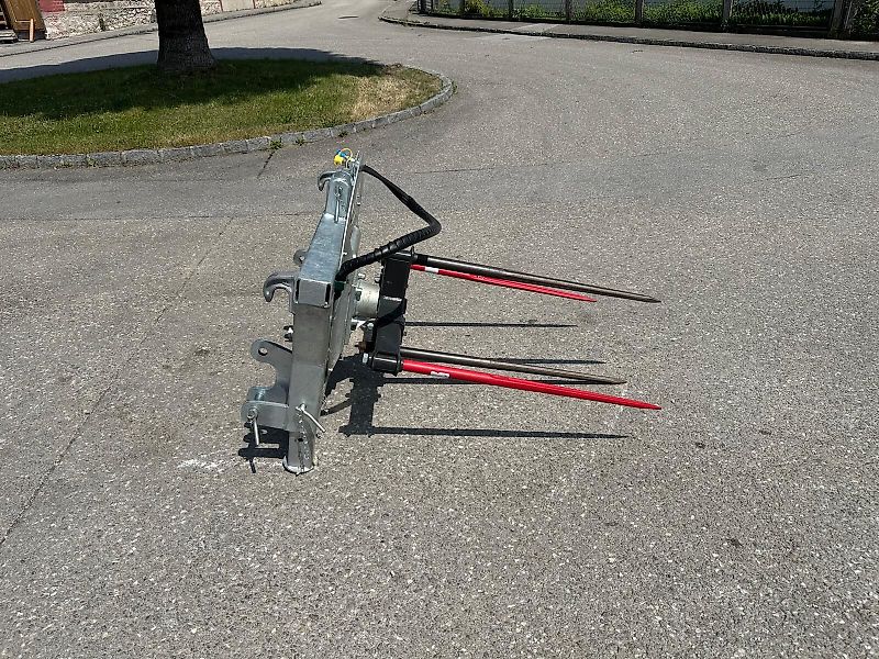 Fliegl Rundballenabwickler / Ballenabroller