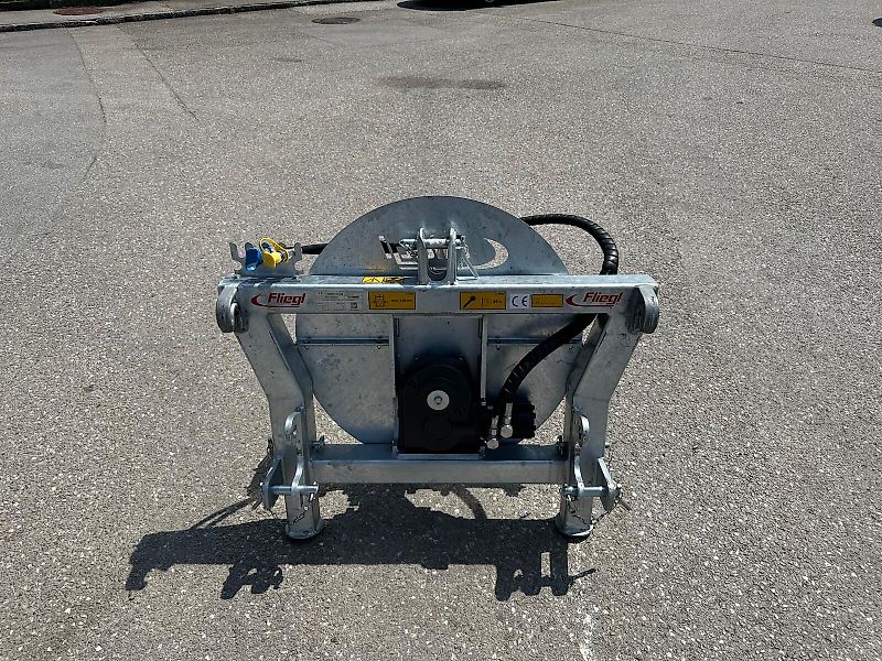 Fliegl Rundballenabwickler / Ballenabroller