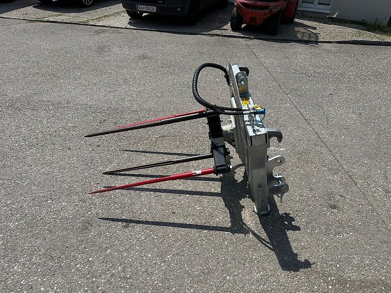 Fliegl Rundballenabwickler / Ballenabroller