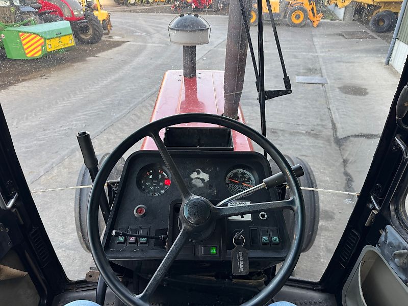 Case International 1056XL 2WD