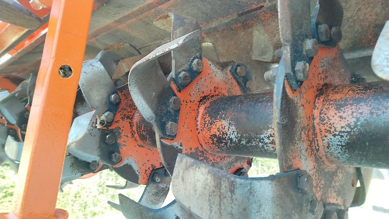 Howard Howard HR40 Bodenfräse 265cm Arbeitsbreite Keine Celli Krone Maschio Fräse Messersatz 80%