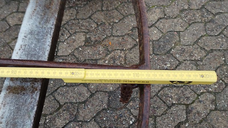 Hatzenbichler Eisenring 112cm Durchmesser 6 cm höhe ideal auch als Adventskranz oder Grundgestell mit Eisenkreuz Gewicht ca 40kg ideal als ersatz für Gliederschleppe