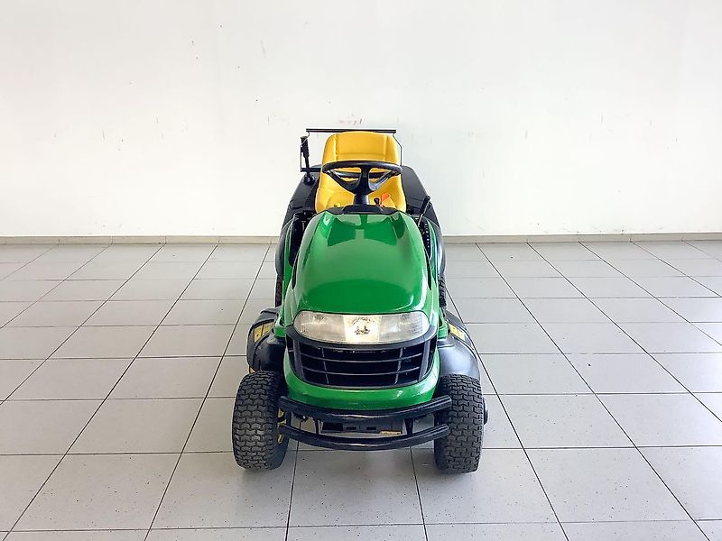 John Deere X130R