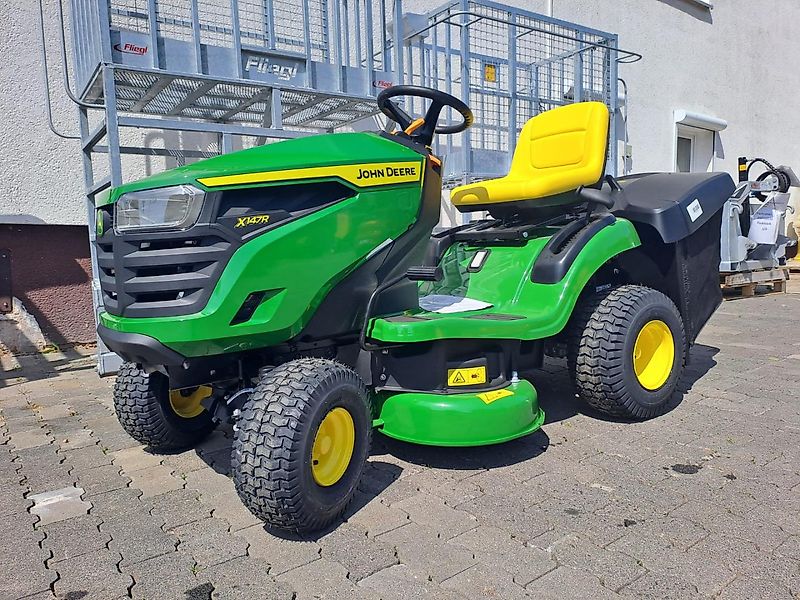 John Deere X147R