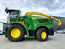 John Deere 8500