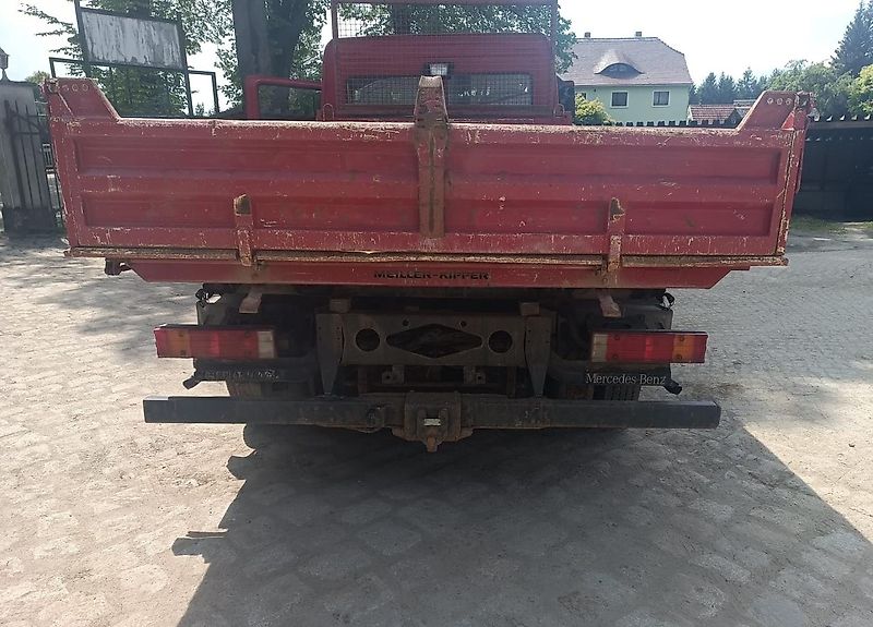 Mercedes-Benz Atego 818