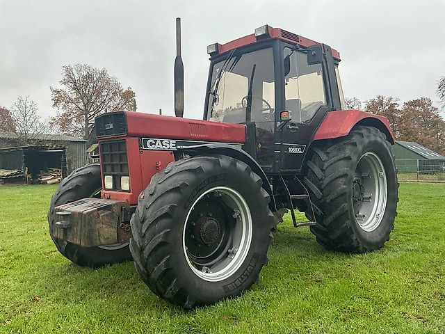 Case international 1056XL