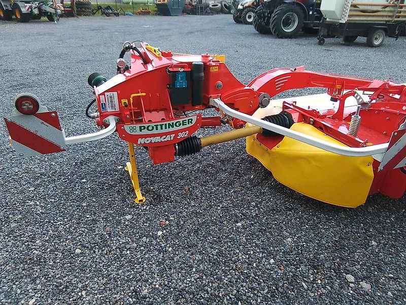 Pöttinger Novacat 302 ED Heckmähwerk Scheibenmähwerk Aufbereiter