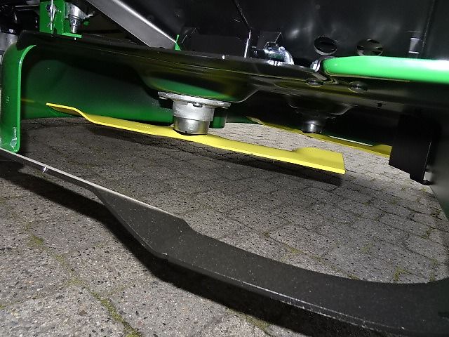 John Deere Z315E, Null-Wenderadius-Mäher, Z-Trak