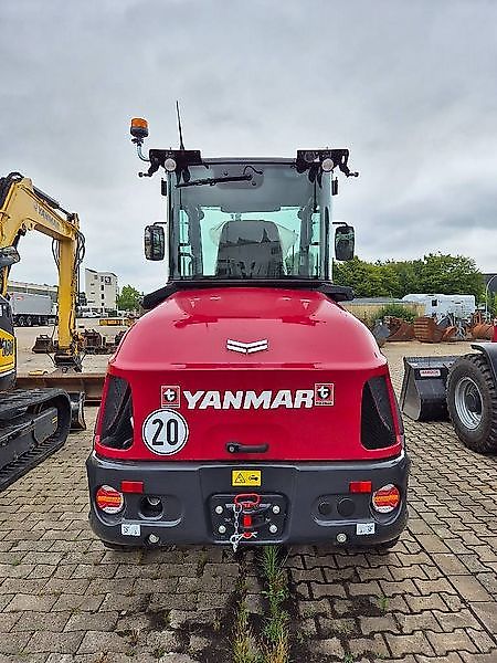 Yanmar Radlader V7HW "Black Edition" Demogerät