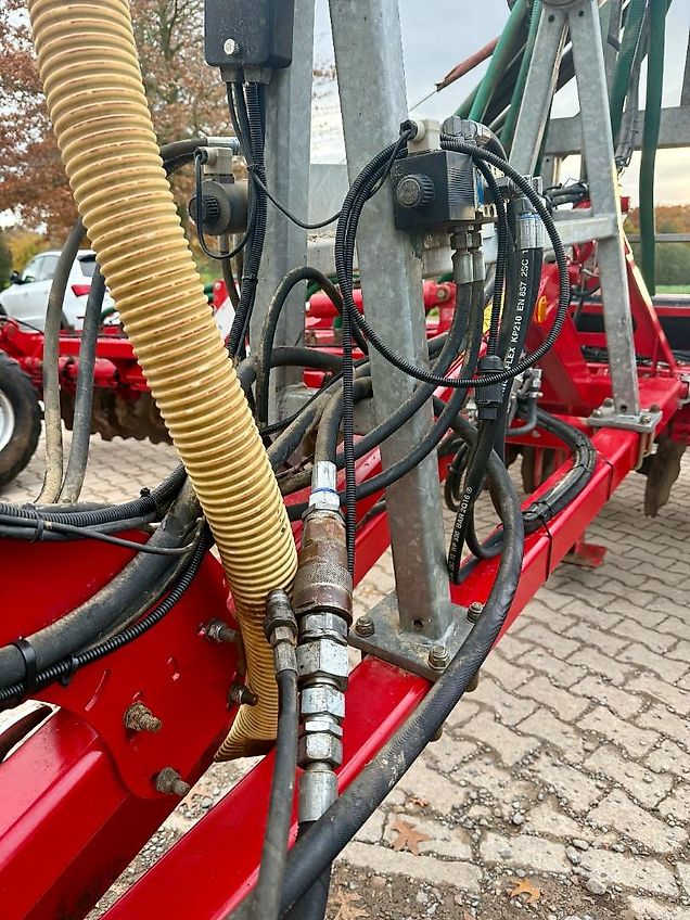 Horsch Horsch Joker 8 RT mit Vogelsang Gülleverteiler