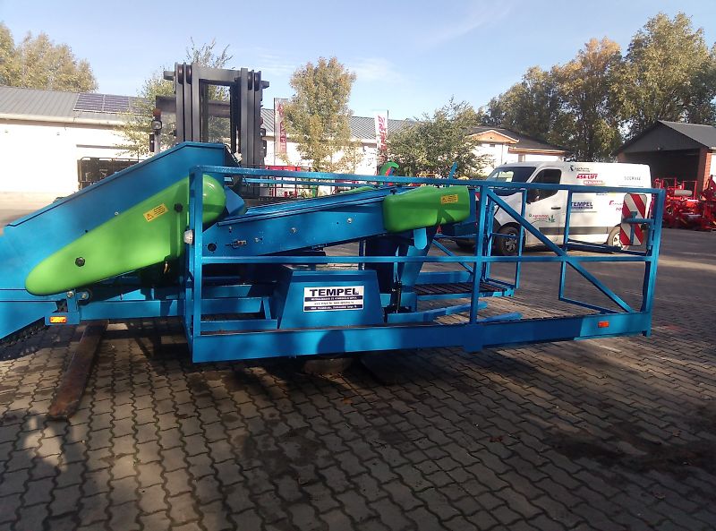 KRUKOWIAK; ( Schwadaufnehmer ) PYRUS II - Z ( Zwiebelsammler- Schwadaufnehmer)