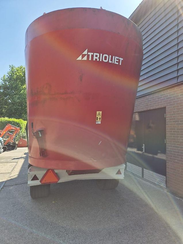 Trioliet ZK 2-2000 / 2400 met opzetrand