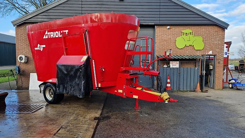 Trioliet ZK 2-2000 / 2400 met opzetrand