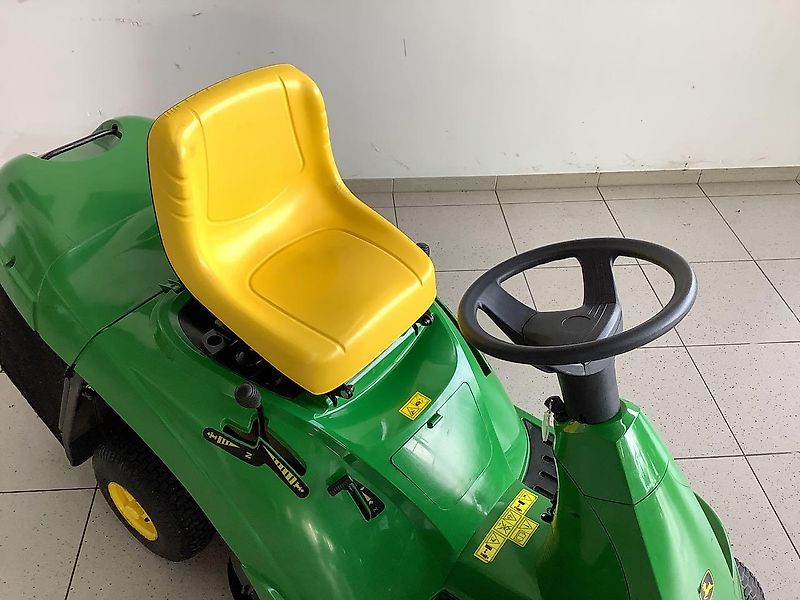 John Deere CR125
