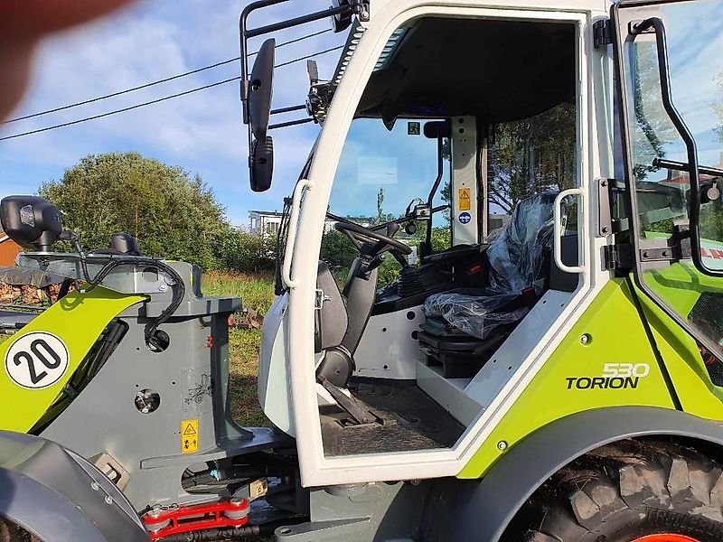 Claas TORION 530