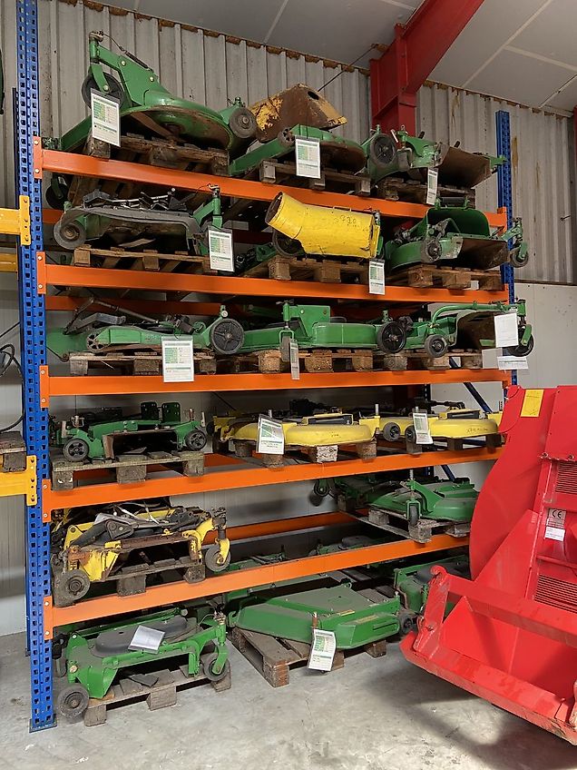 John Deere Zwischenachsmähwerk