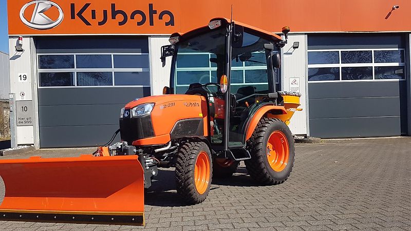 Kubota B2-231 H CAB