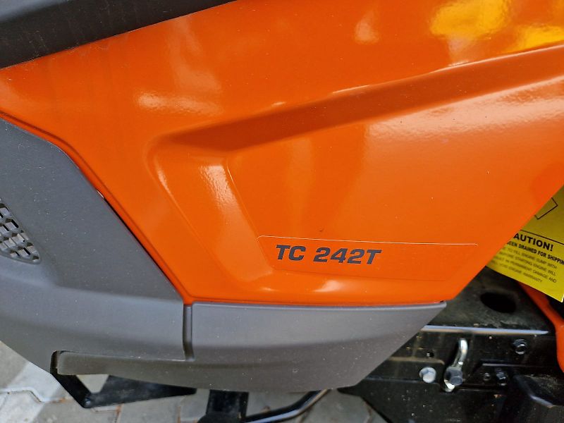 Husqvarna TC 242 T