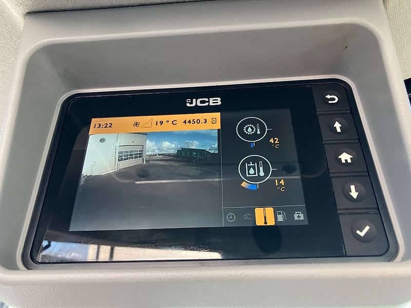 JCB 427 Agri T4F *mit Hochkippschaufel*