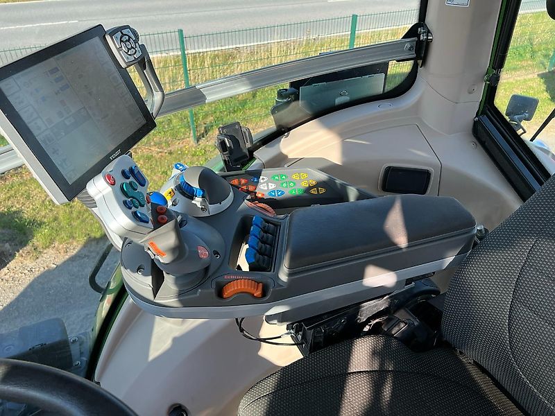 Fendt 828 Vario S4 ProfiPlus *Motor neu*