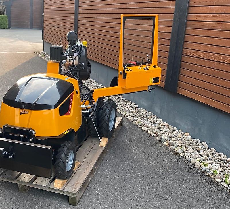 Laski Stubbenfräse Stockfräse Baumstumpffräse Wurzelstockfräse