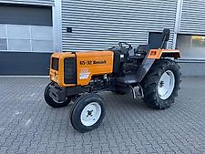 Renault 65-32 ME tractor