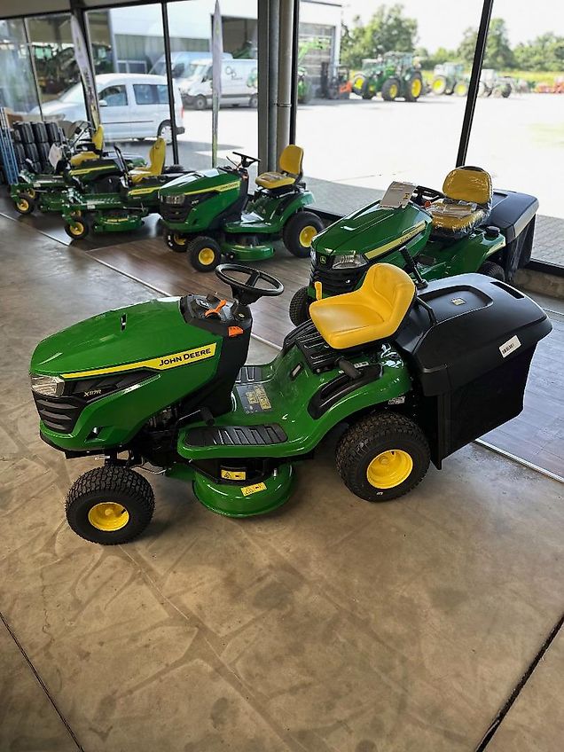John Deere X117R