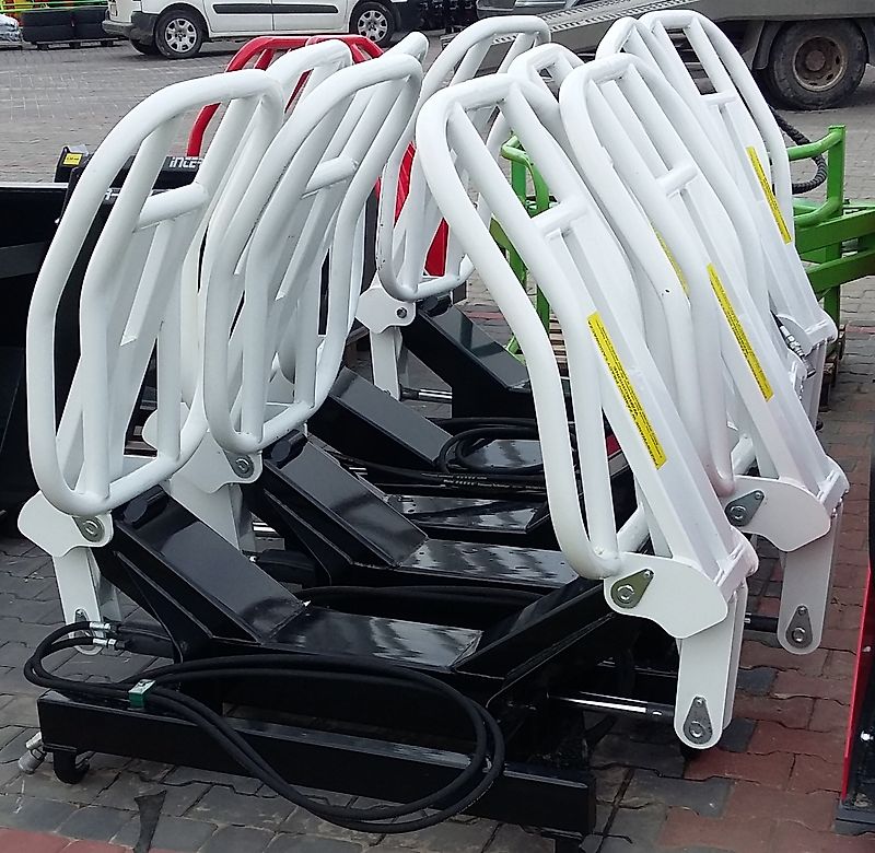 Metal-Technik Chwytak do bel Mazurski /Bale grab/Ballenzange / Pinza para balas