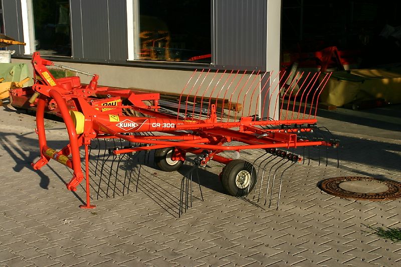 Kuhn GA300GM-9