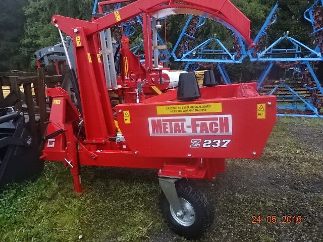 Metal-fach Z 237-10 - Sonderpreis - Wickelgerät - Dreipunktanbau- Hecklader