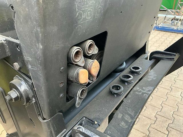 Mercedes-Benz MB Trac 1500