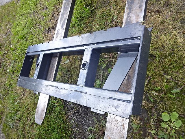 Palettengabel Euro SW- Anbau - Rahmen  mit Zinken SONDERPREISE-NEUE Palettengabel mit 1,2 mtr. Zinken - Rahmen mit Zinken