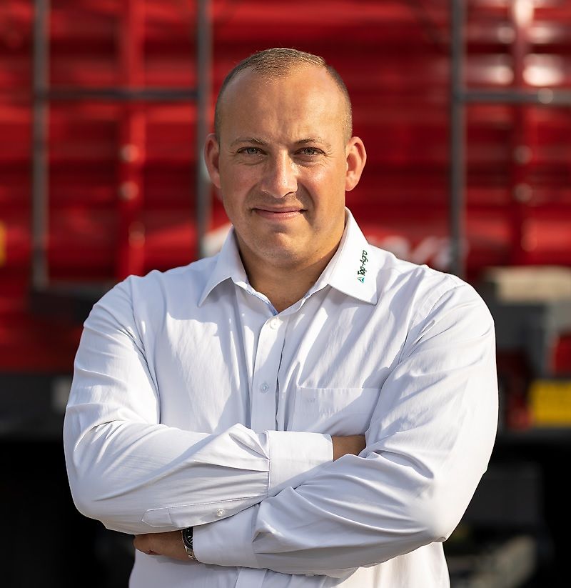 联系人 先生 Kamil Wisłocki