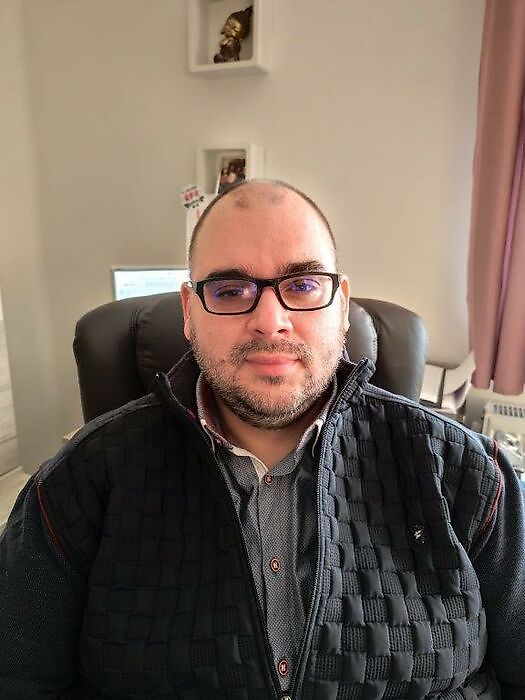 联系人 Szabó Sándor